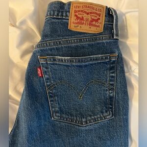 Women’s Levi Distressed 501 Jeans